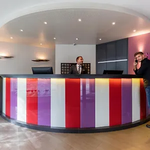 Les Nations Otel